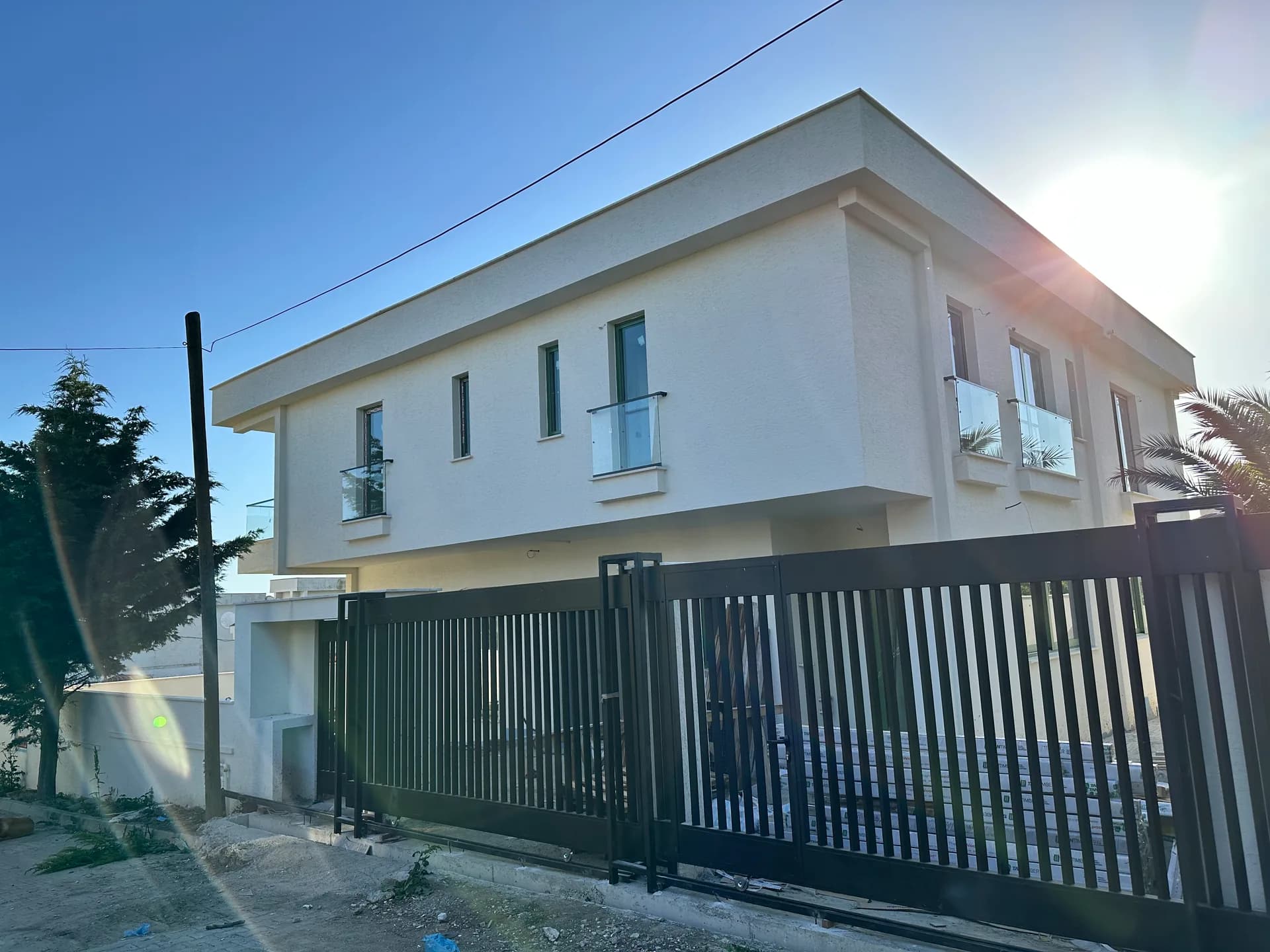 Villa Dia: Sıfırdan İnşa Edilmiş İkiz Villa 1