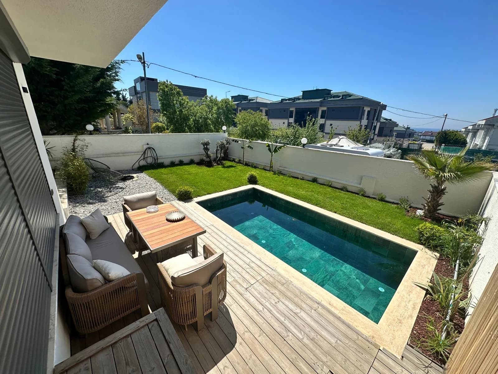 Villa Dia havuz